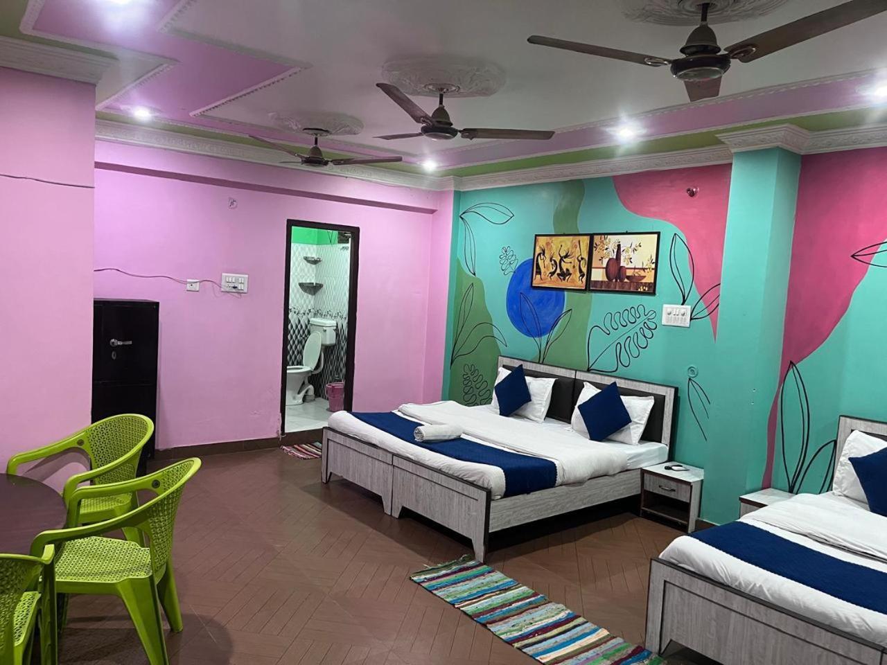 רישיקש Manik Guest House מראה חיצוני תמונה