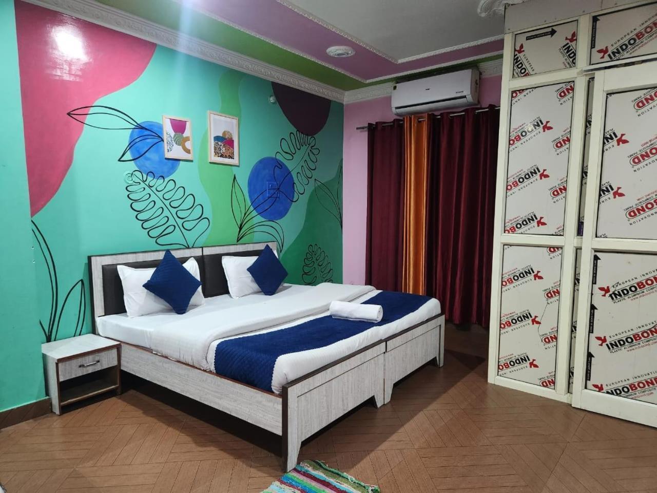 רישיקש Manik Guest House מראה חיצוני תמונה